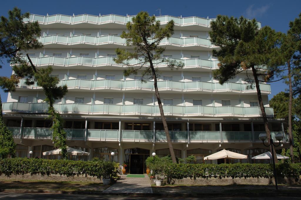Hotel Sahara Milano Marittima Exterior photo