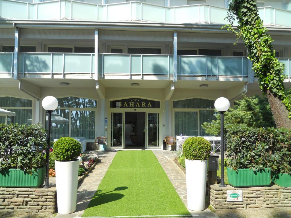 Hotel Sahara Milano Marittima Exterior photo