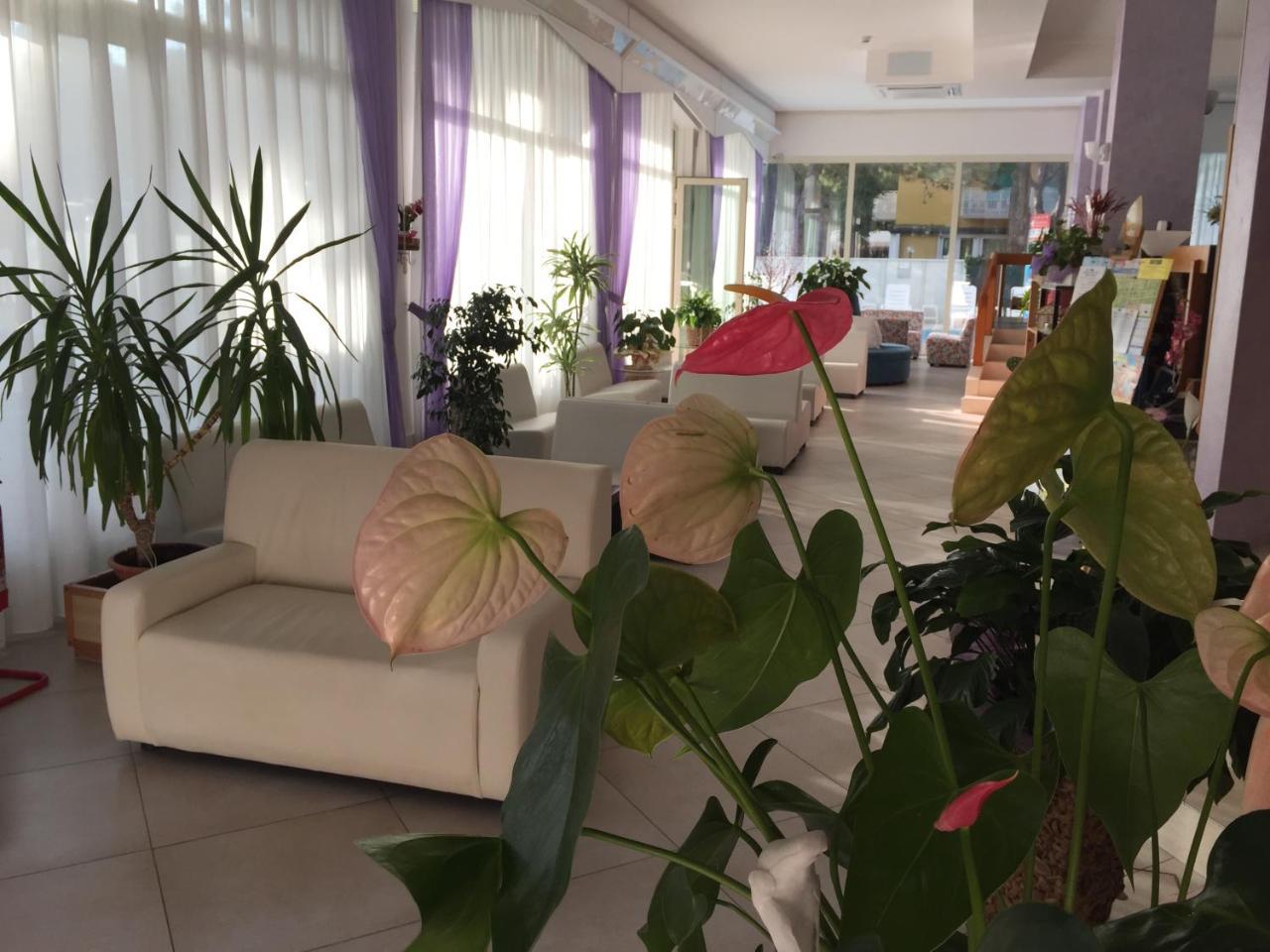 Hotel Sahara Milano Marittima Exterior photo